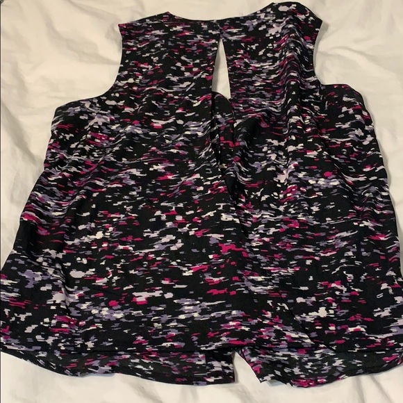 BANANA REPUBLIC TANK TOP - Picture 2 of 3